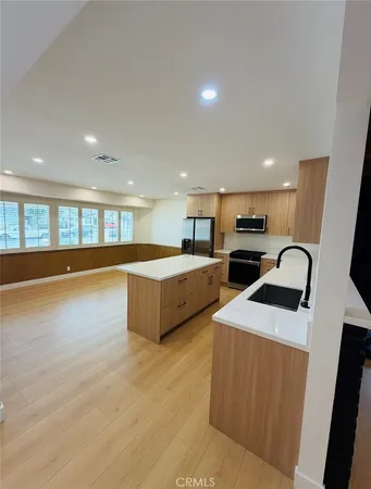$4,000 | 10024 Norwich Avenue, Mission Hills, CA 91345