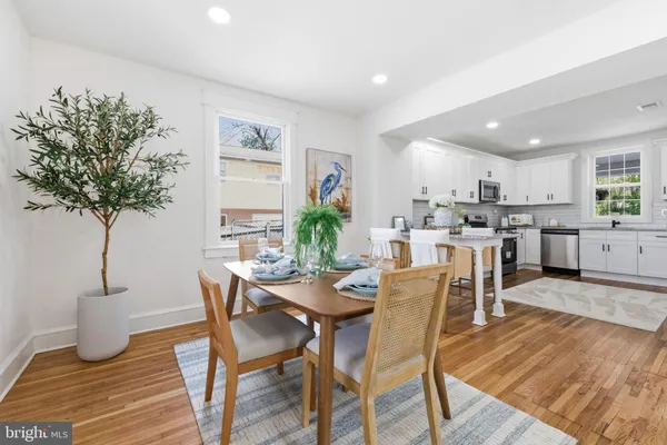 $389,500 | 1101 North Royal Avenue, Front Royal, VA 22630