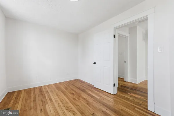 $389,500 | 1101 North Royal Avenue, Front Royal, VA 22630