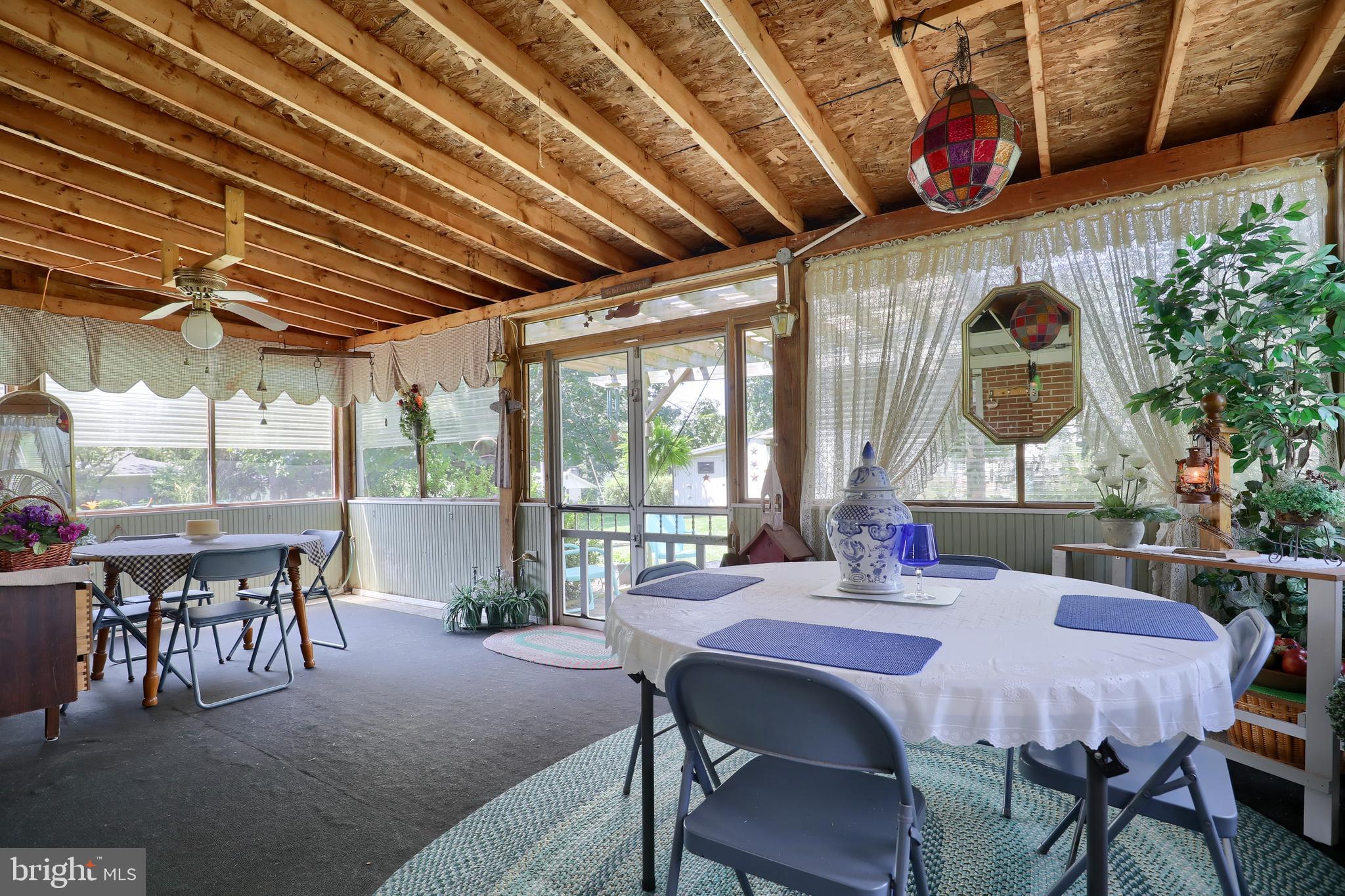 1899 Marigold Road York, PA 17408 - Photo 4 of 27 Gallery Image 4