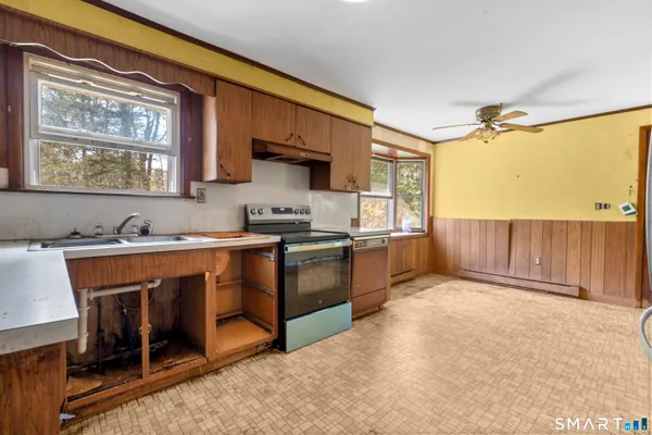 $239,000 | 48 Manor Lane, Wolcott, CT 06716