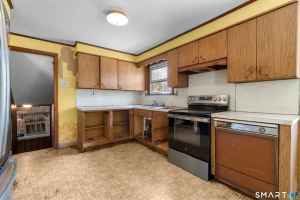 $239,000 | 48 Manor Lane, Wolcott, CT 06716