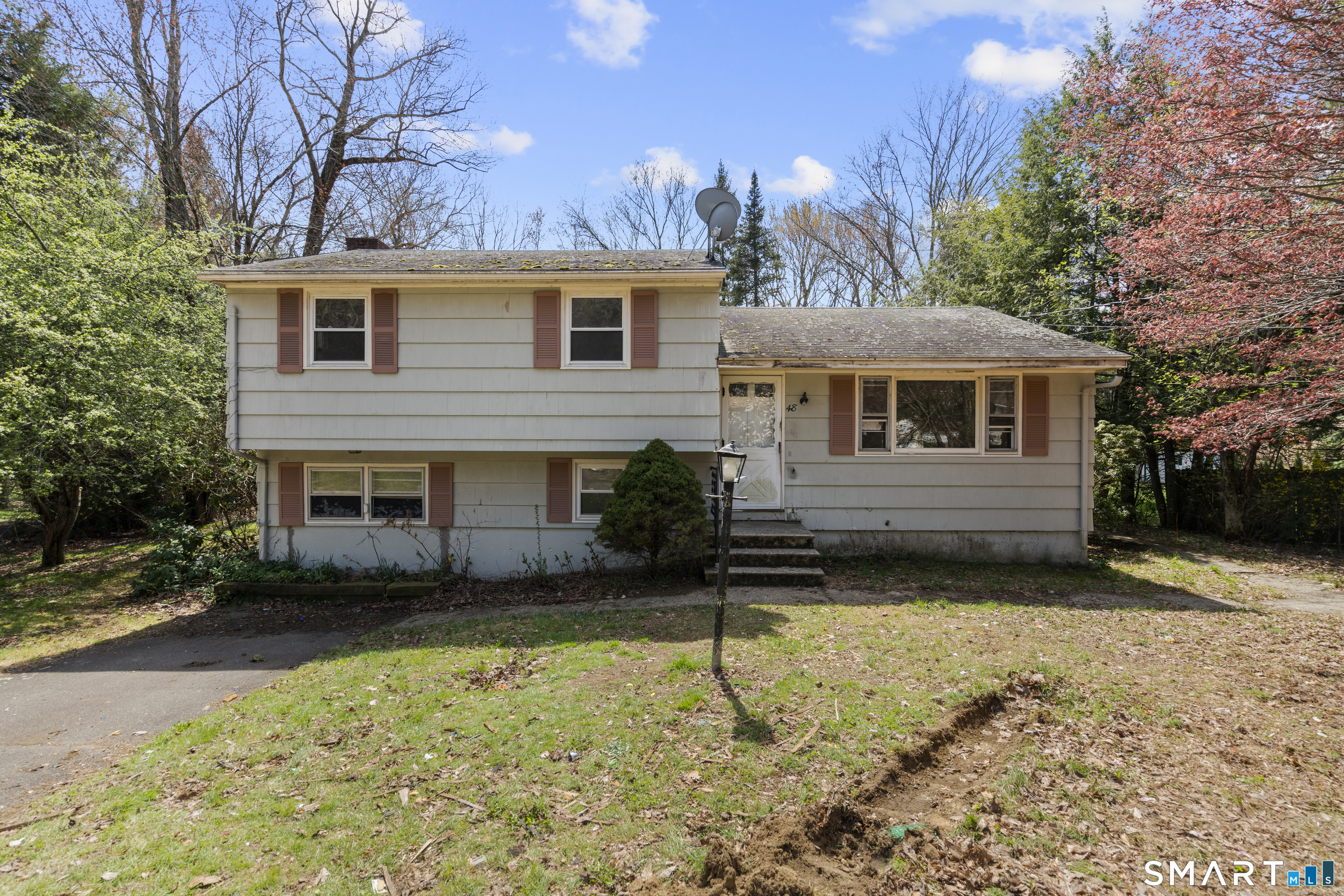 48 Manor Lane Wolcott, CT 06716 - Photo 3 of 35