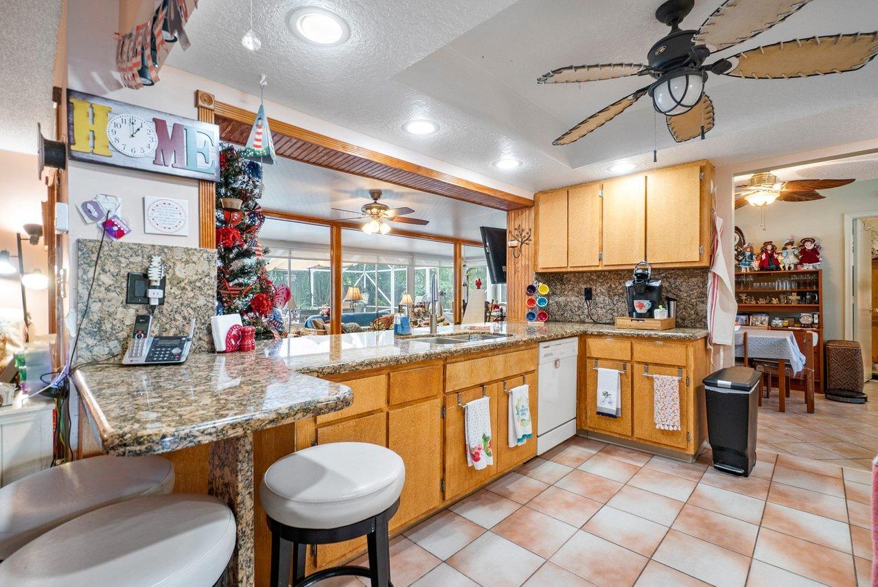 1235 Whimbrel Road Wellington, FL 33414 - Photo 12 of 31 013-1235WhimbrelRoad-Wellington-FL-33414