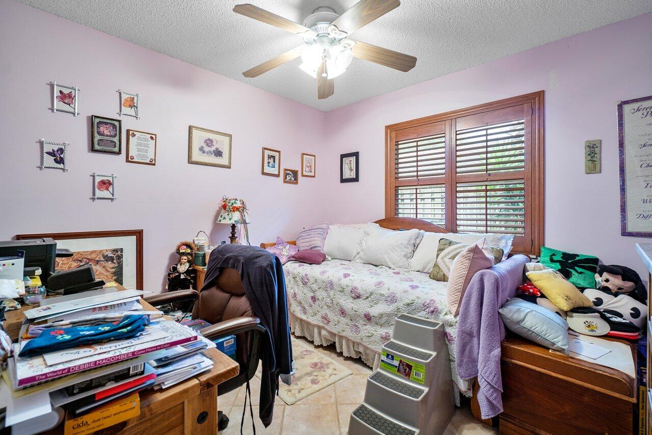 1235 Whimbrel Road Wellington, FL 33414 - Photo 22 of 31 023-1235WhimbrelRoad-Wellington-FL-33414