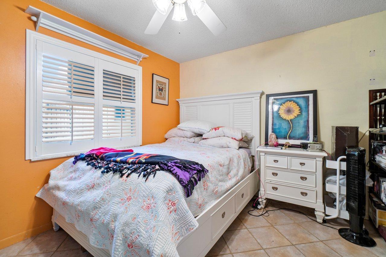 1235 Whimbrel Road Wellington, FL 33414 - Photo 24 of 31 025-1235WhimbrelRoad-Wellington-FL-33414