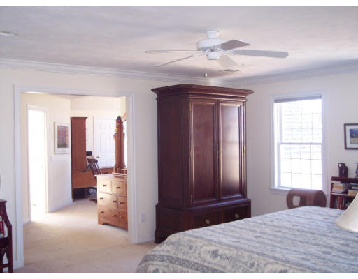 24 Smith Road Hopkinton, MA 01748 - Photo 11 of 28 Gallery Image 11