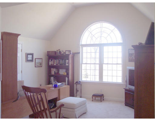 24 Smith Road Hopkinton, MA 01748 - Photo 12 of 28 Gallery Image 12