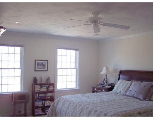 24 Smith Road Hopkinton, MA 01748 - Photo 13 of 28 Gallery Image 13