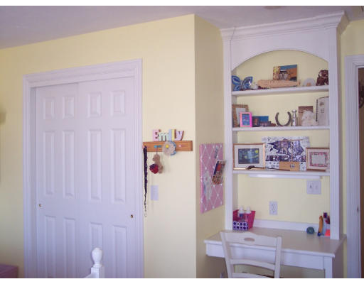 24 Smith Road Hopkinton, MA 01748 - Photo 20 of 28 Gallery Image 20