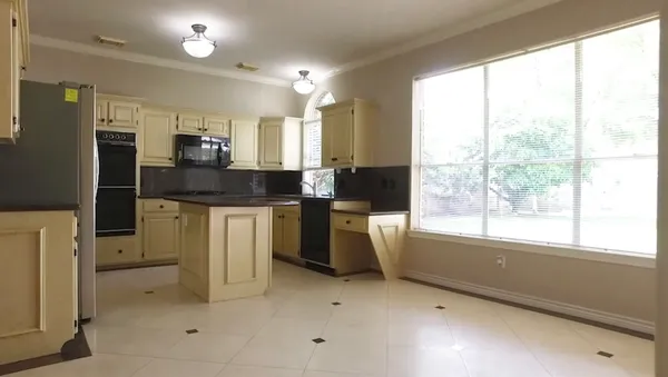 $3,000 | 16910 Ascot Meadow Drive, Sugar Land, TX 77479