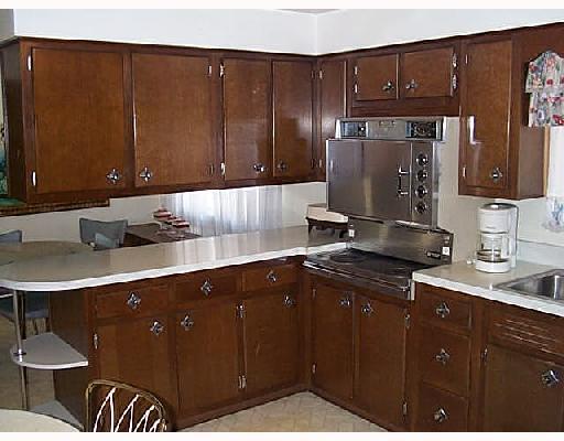 166 Walnut Ridge Road Charleroi, PA 15022 - Photo 4 of 8 Kitchen.