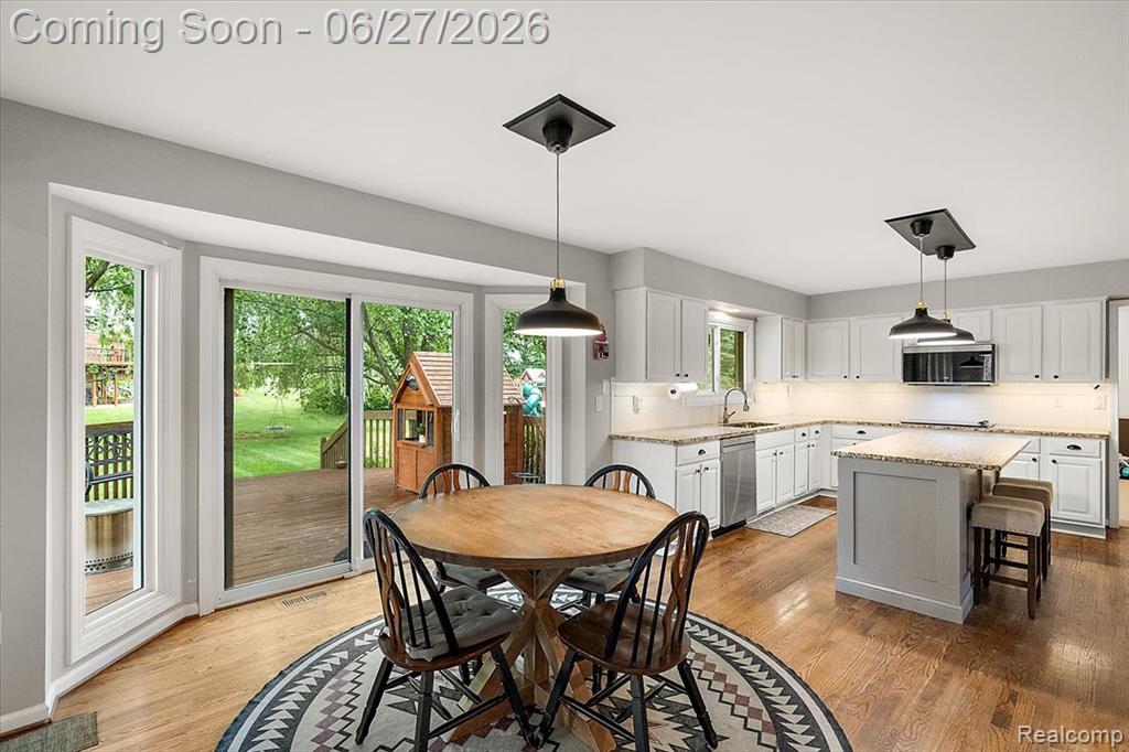 4193 Oak Tree Circle Rochester, MI 48306 - Photo 22 of 72