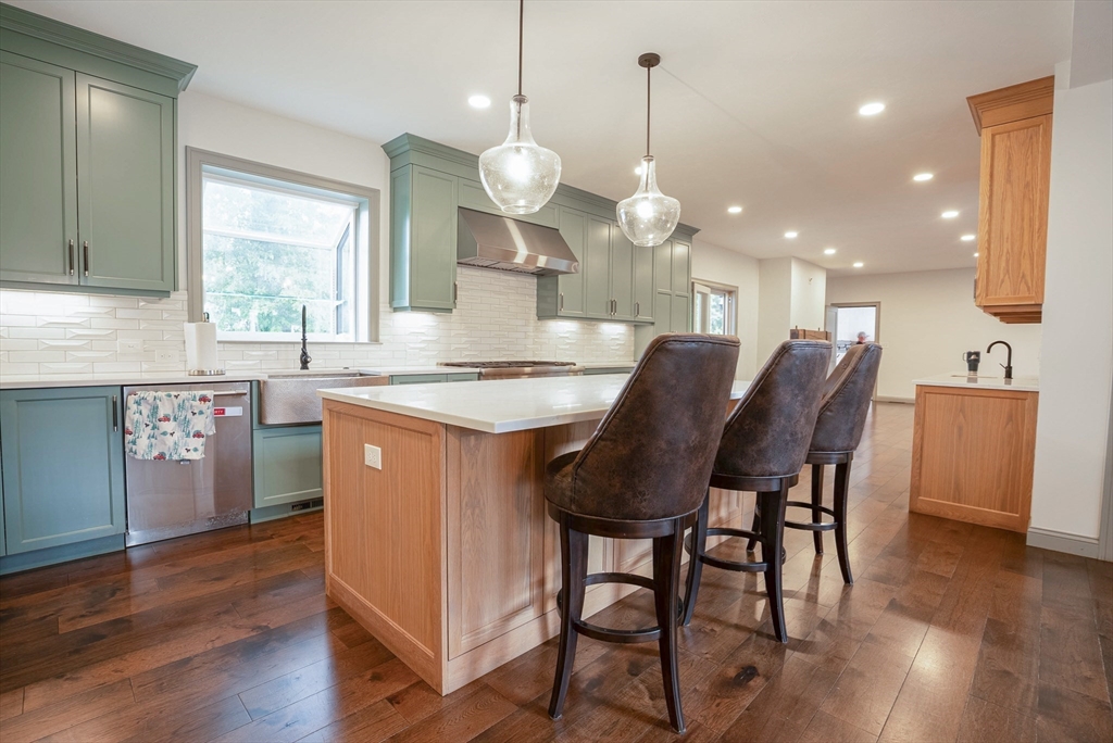 6 Talbot Farm Road Norwood, MA 02062 - Photo 8 of 42 Gallery Image 8