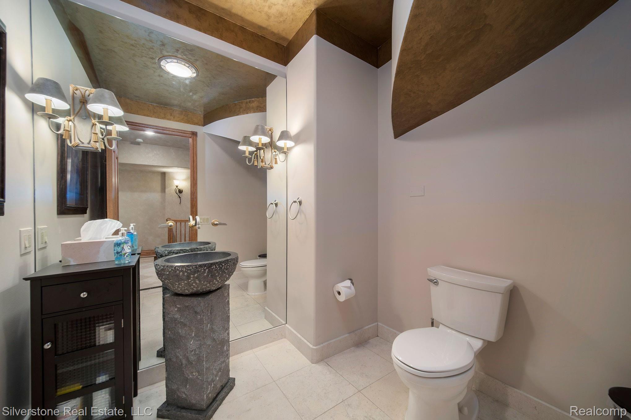 1913 Arthurs Way Rochester, MI 48306 - Photo 39 of 61 1913-Arthurs-Way_50.jpg