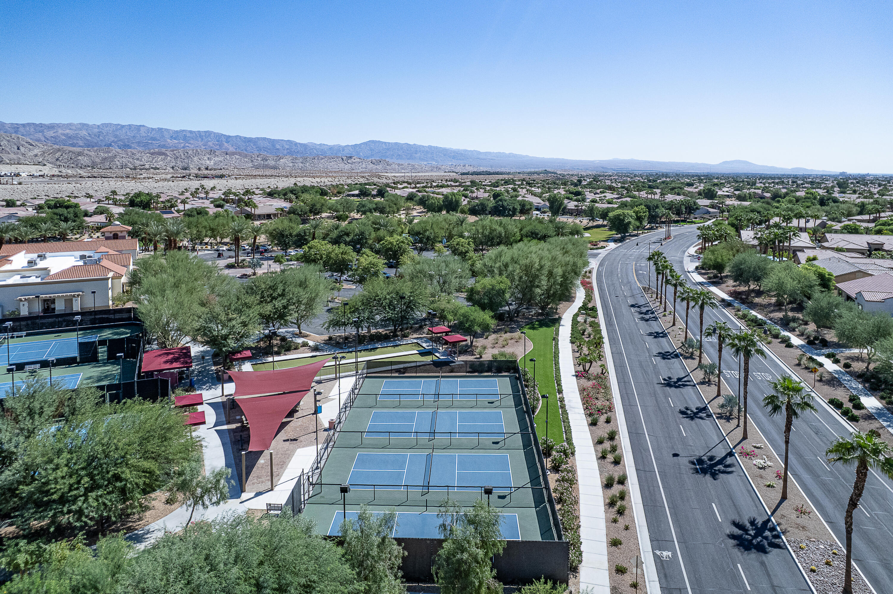 81363 Corte Compras Indio, CA 92203 - Photo 35 of 57 81363 CORTE COMPRAS 39