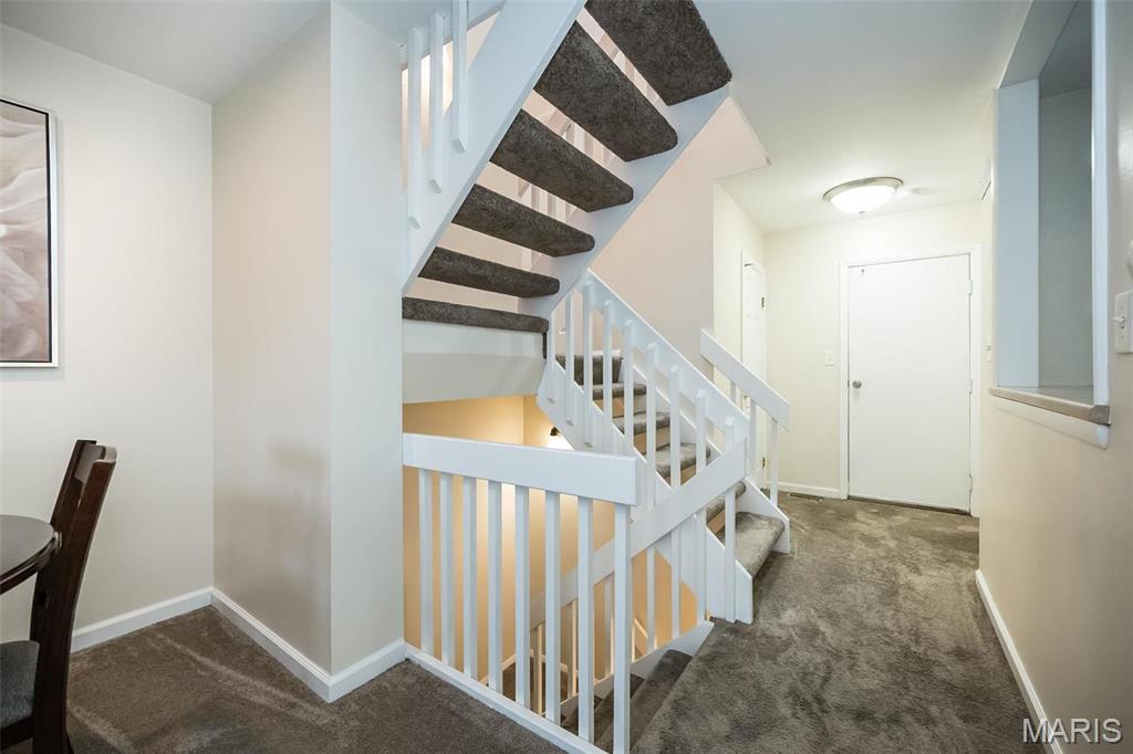 628 Painted Vista Drive Ballwin, MO 63021 - Photo 6 of 32