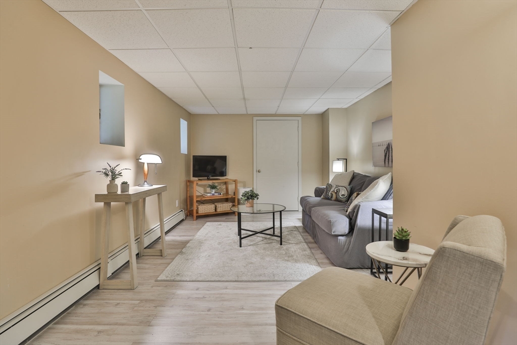 33 Reynolds Road Wakefield, MA 01880 - Photo 33 of 42