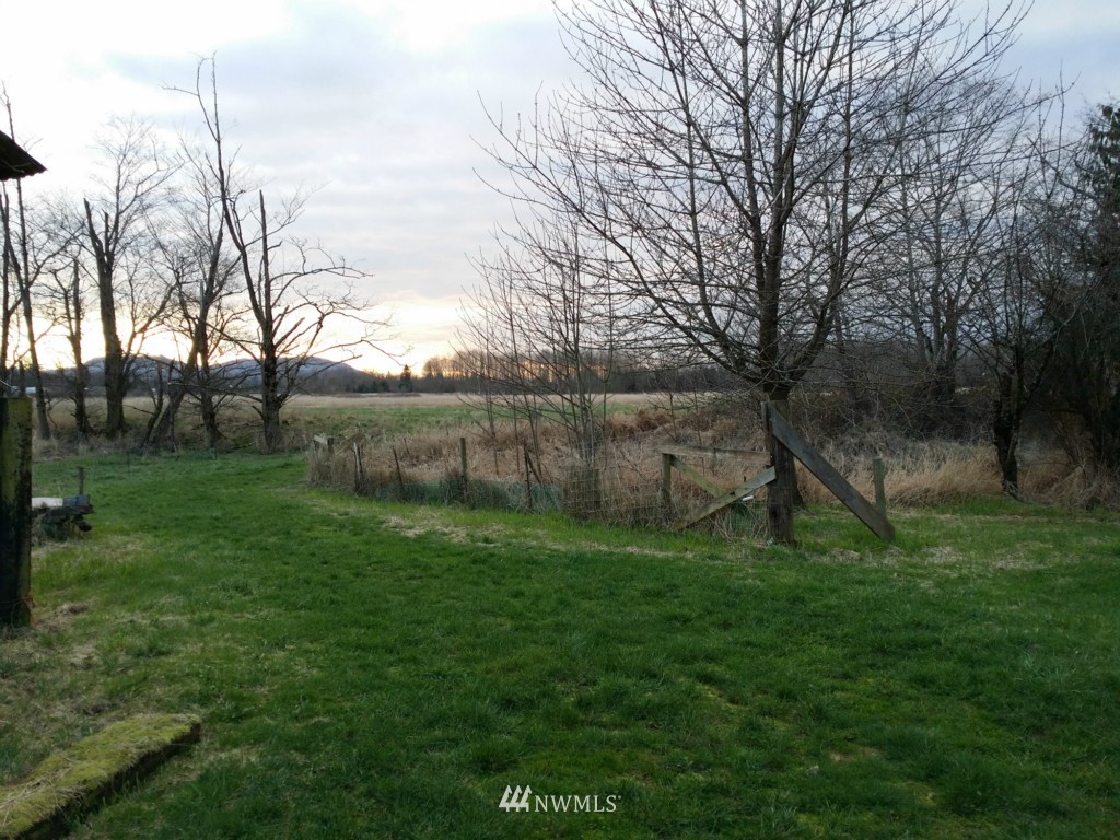 8600 B D Minkler Road Sedro-Woolley, WA 98284 - Photo 2 of 3 Gallery Image 2