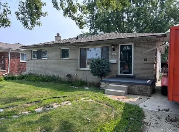 $1,600 | 25530 Huron Street, Roseville, MI 48066