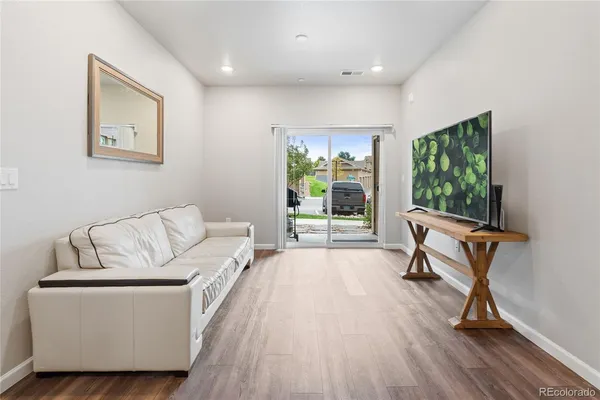 $334,500 | 9962 West Victoria Place, Unit 102, Littleton, CO 80127