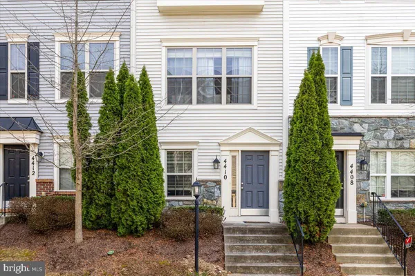 $455,000 | 4410 Potomac Highlands Circle, Triangle, VA 22172