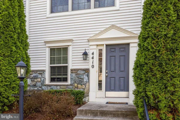 a view of entrance of the house