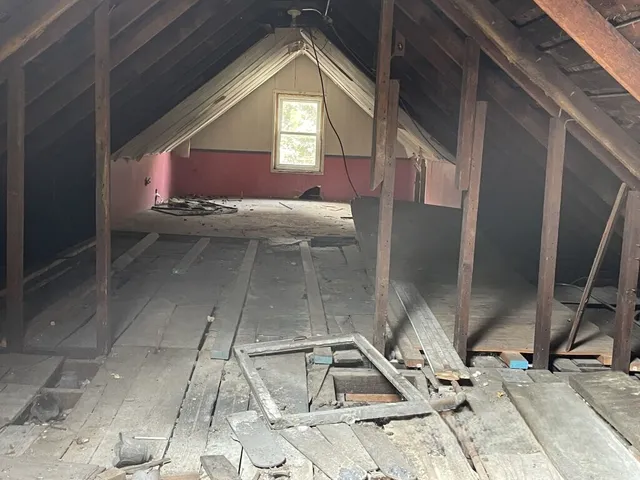 $40,000 | 8447 South Escanaba Avenue, Chicago, IL 60617