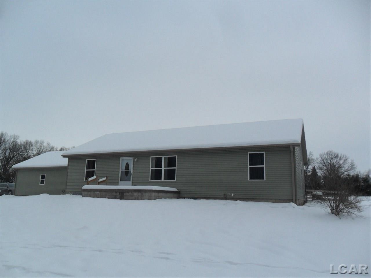 2535 Sharp Adrian, MI 49221 - Photo 1 of 35 31309256.JPG