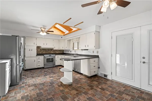 $379,999 | 112 Wishart Drive, Beaver, PA 15009