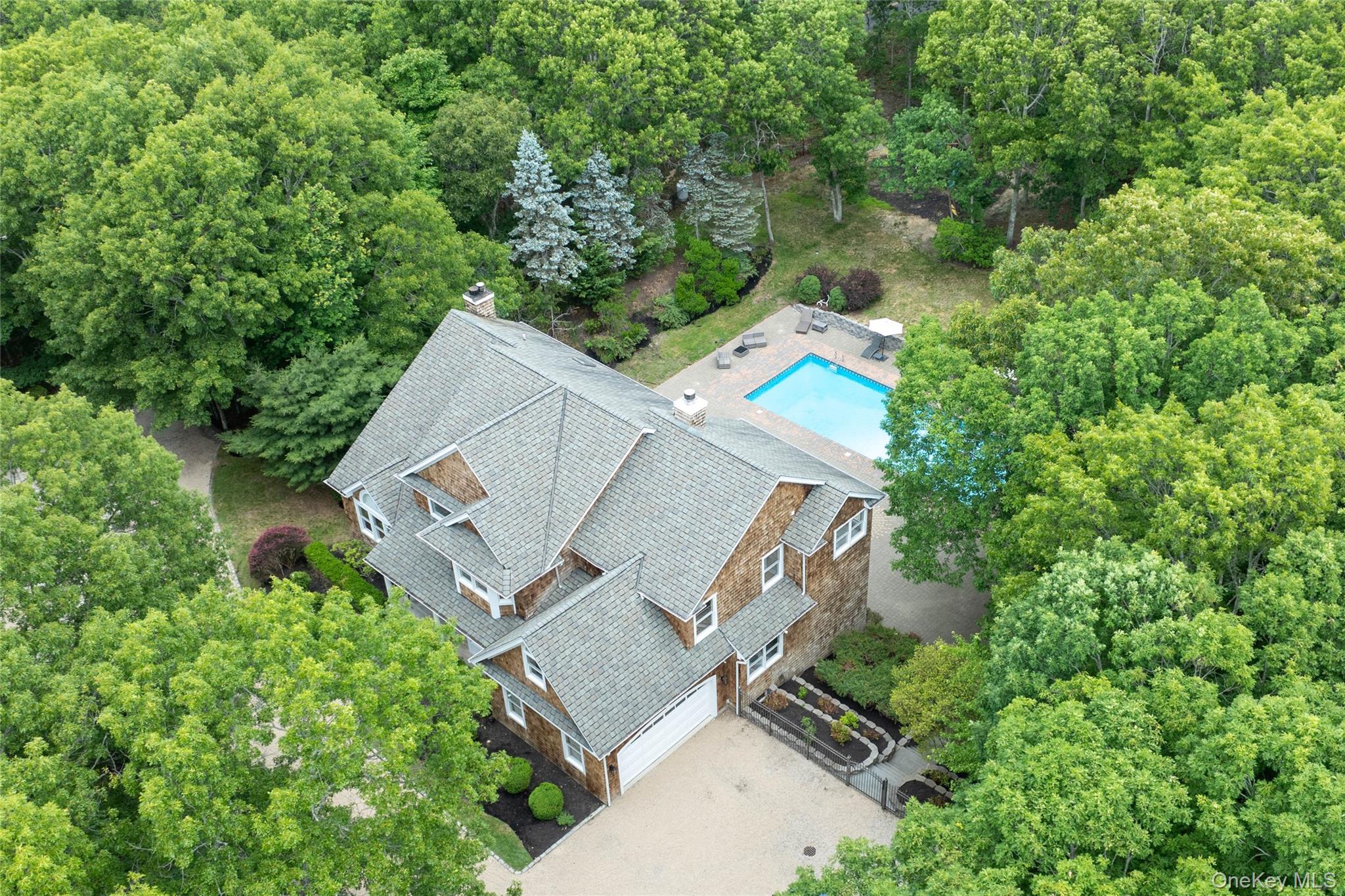 1999 Deerfield Road Water Mill, NY 11976 - Photo 33 of 35