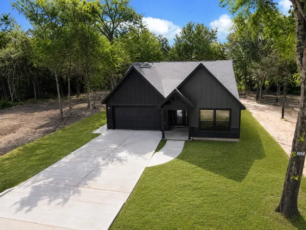 $425,000 | 25301 Killarney Road, Hempstead, TX 77445