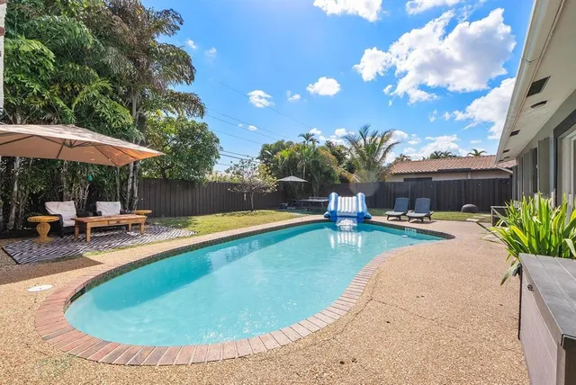 $887,000 | 1530 Northeast 53rd Street, Fort Lauderdale, FL 33334