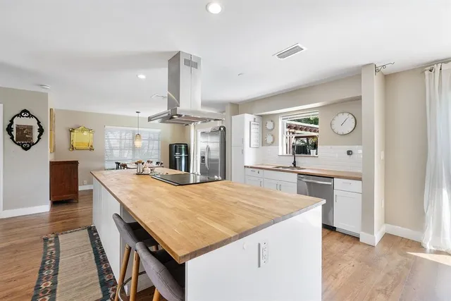 $887,000 | 1530 Northeast 53rd Street, Fort Lauderdale, FL 33334