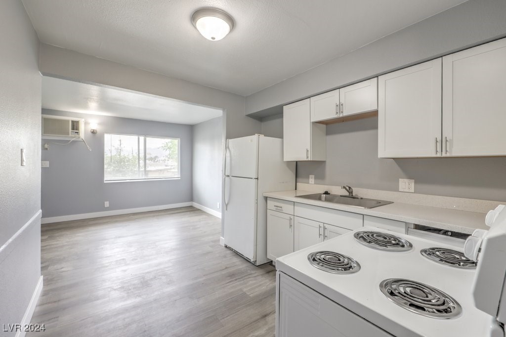 324 West Cleveland Avenue, Unit 10 Las Vegas, NV 89102 - Photo 8 of 12