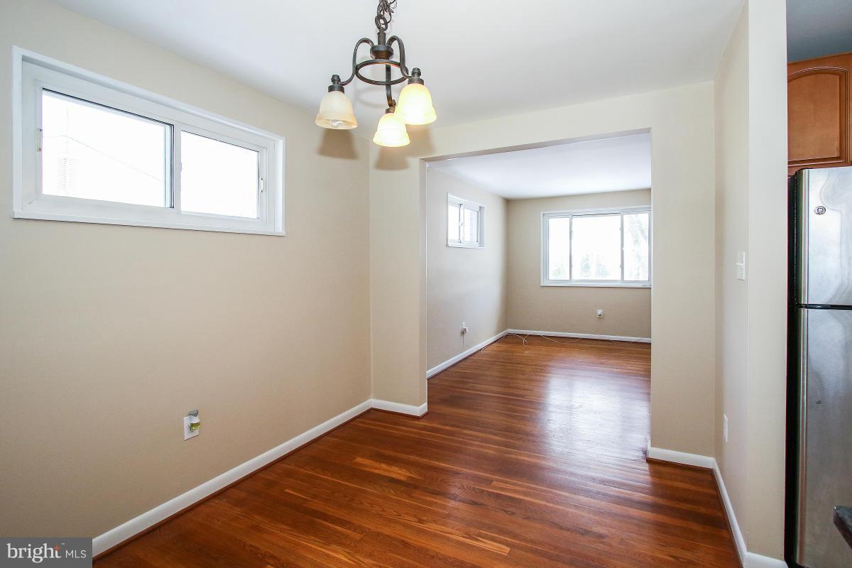 11202 Troy Road Rockville, MD 20852 - Photo 7 of 21 Dining Room