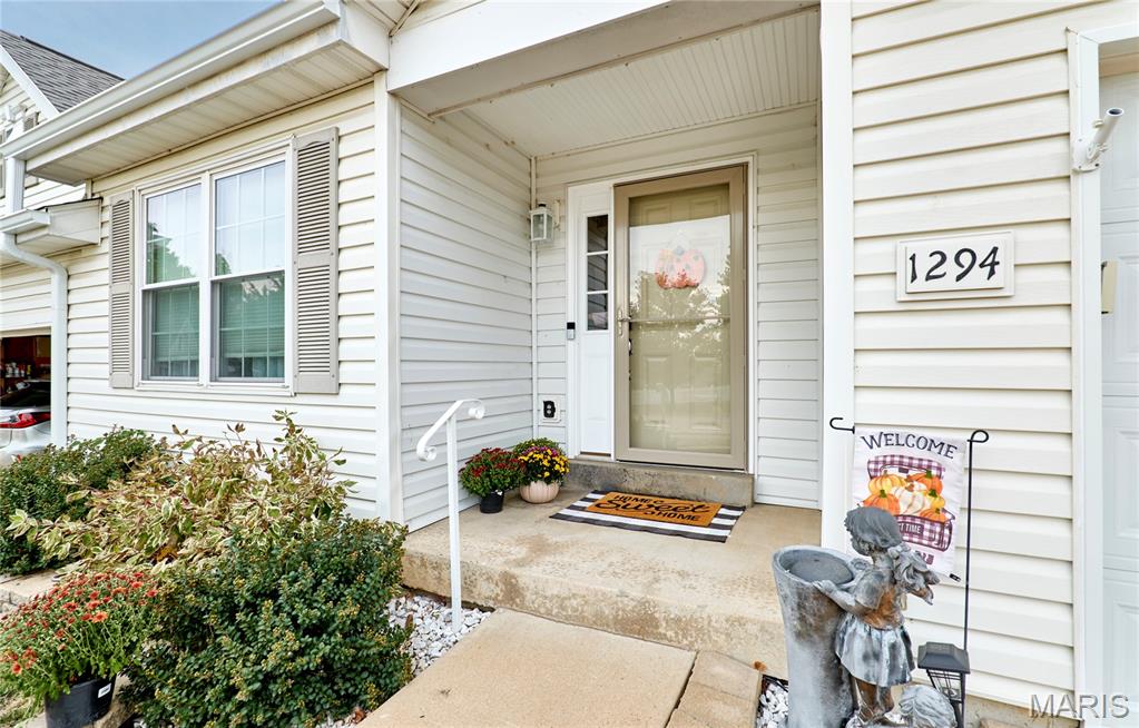 1294 Windcrest Circle Arnold, MO 63010 - Photo 2 of 26