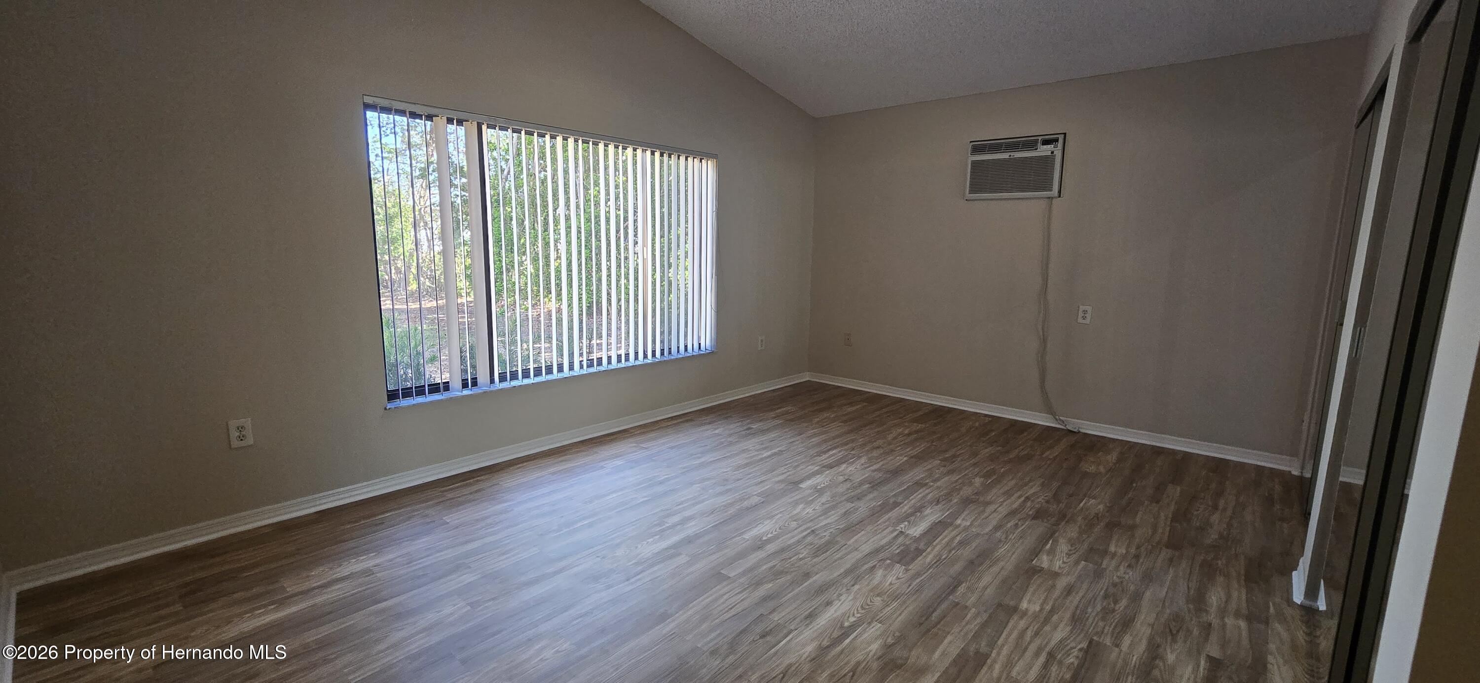 10464 Cranston Street Spring Hill, FL 34608 - Photo 15 of 21 Gallery Image 15