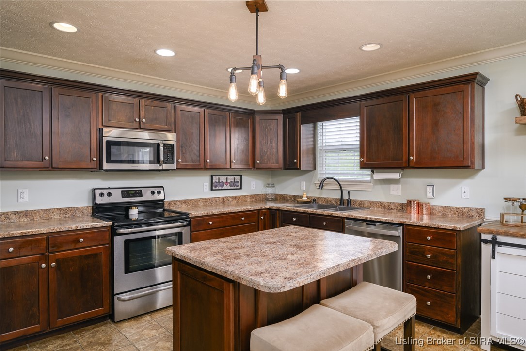 5525 Sky Ridge Road Charlestown, IN 47111 - Photo 16 of 46 Gallery Image 16
