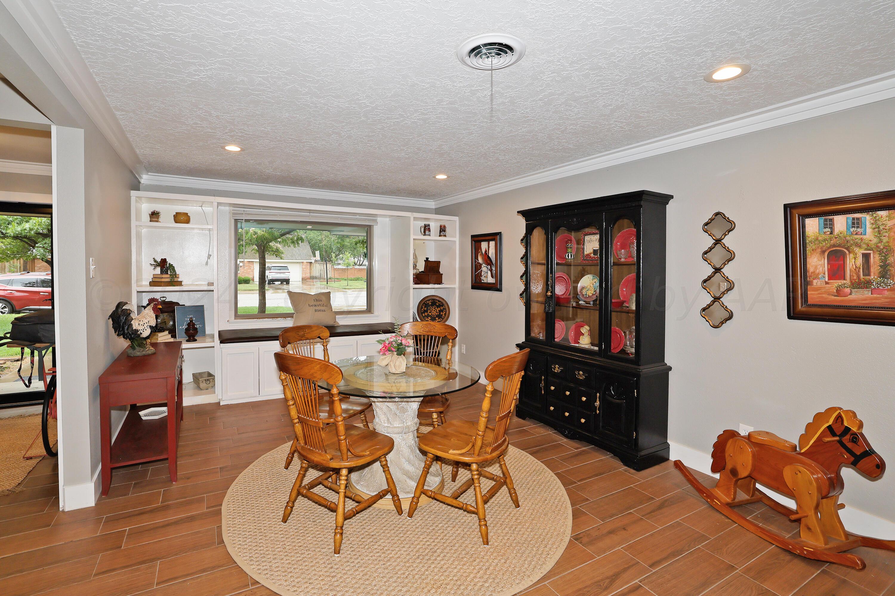 6308 Gainsborough Road Amarillo, TX 79106 - Photo 12 of 44 Dining Area2