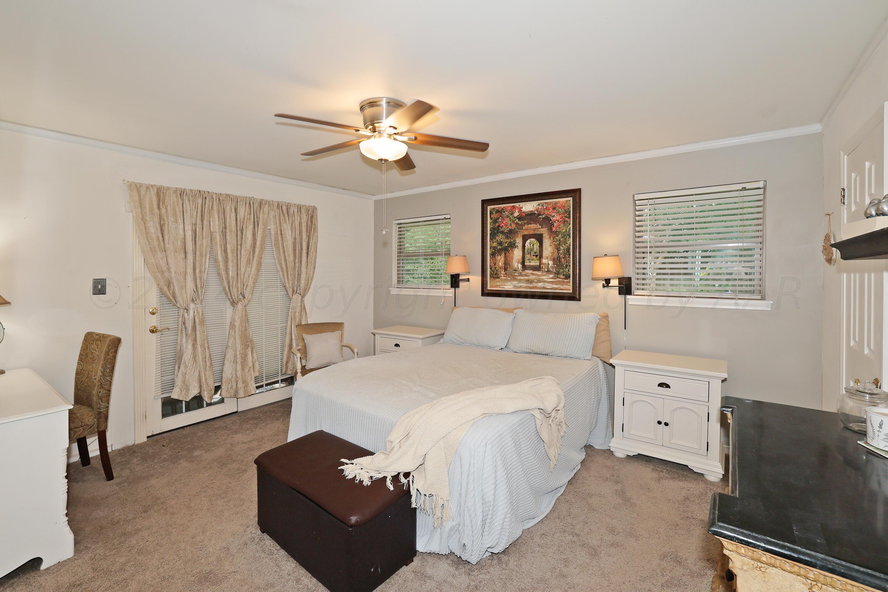 6308 Gainsborough Road Amarillo, TX 79106 - Photo 21 of 44 Primary Bedroom