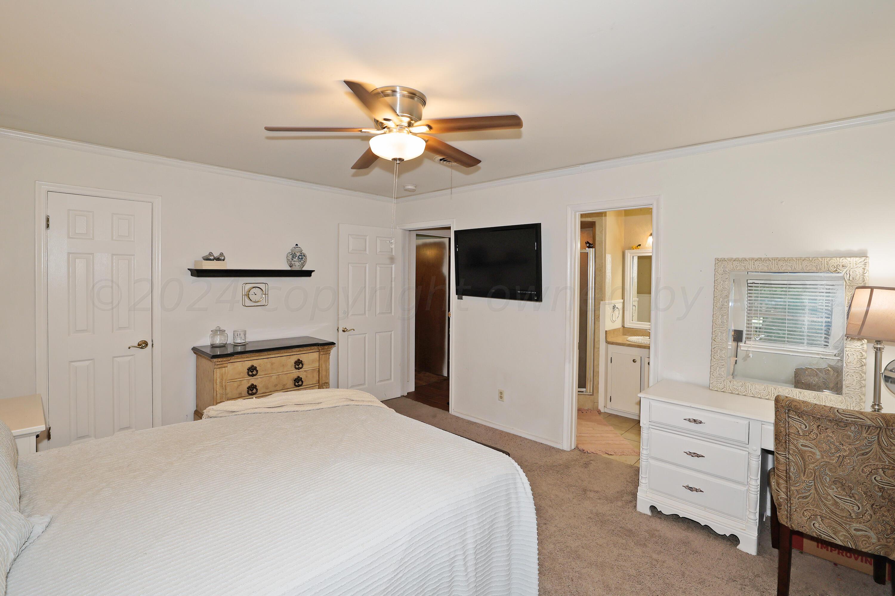 6308 Gainsborough Road Amarillo, TX 79106 - Photo 23 of 44 Primary Bedroom2