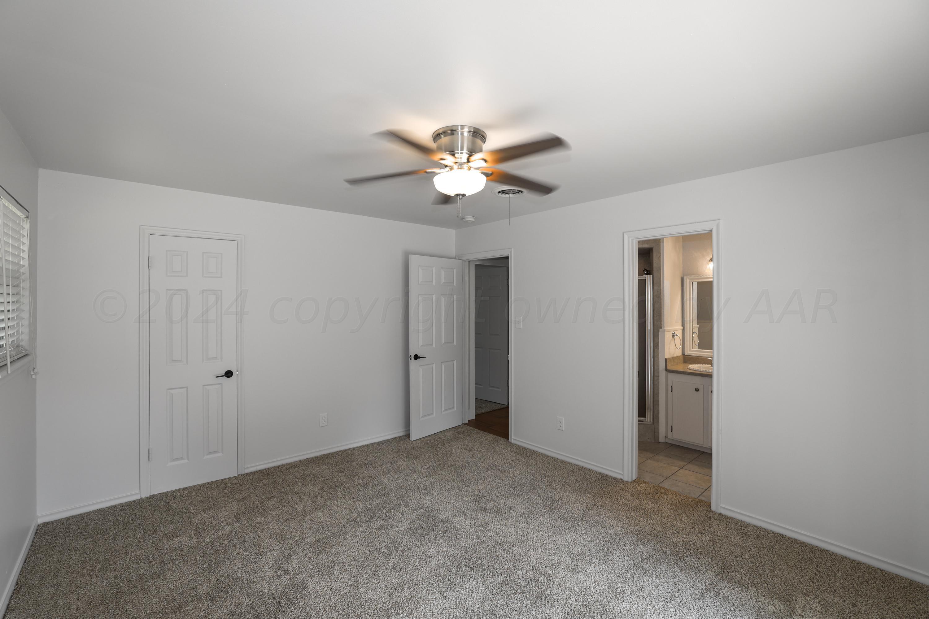 6308 Gainsborough Road Amarillo, TX 79106 - Photo 24 of 44 12-Primary Bedroom