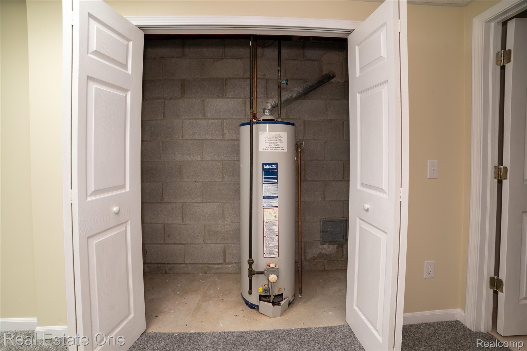 3337 Landview Drive Rochester, MI 48306 - Photo 58 of 64 Landview-66.jpg