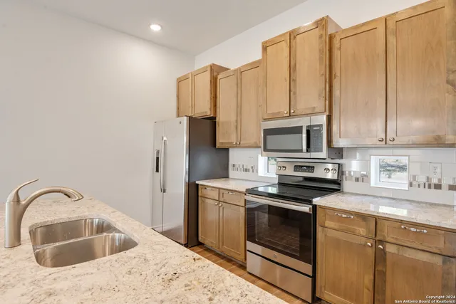 $1,450 | 139 San Salvador Avenue, Unit 103, San Antonio, TX 78210