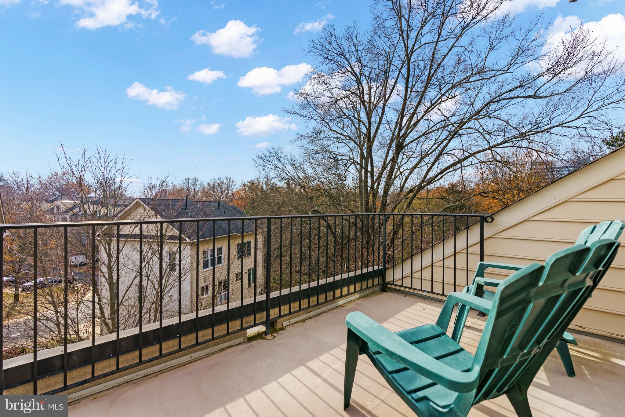 7429 Seneca Ridge Drive McLean, VA 22102 - Photo 35 of 48 Rooftop deck