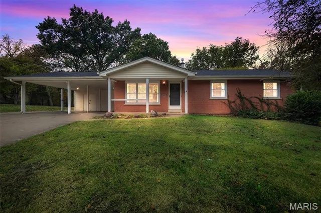 $330,000 | 2221 Muegge Road, St. Charles, MO 63303