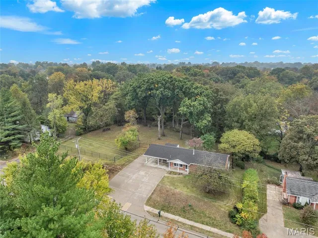 $330,000 | 2221 Muegge Road, St. Charles, MO 63303