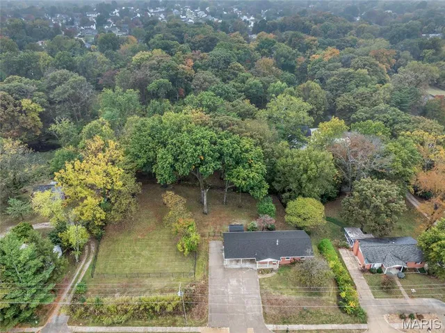 $330,000 | 2221 Muegge Road, St. Charles, MO 63303