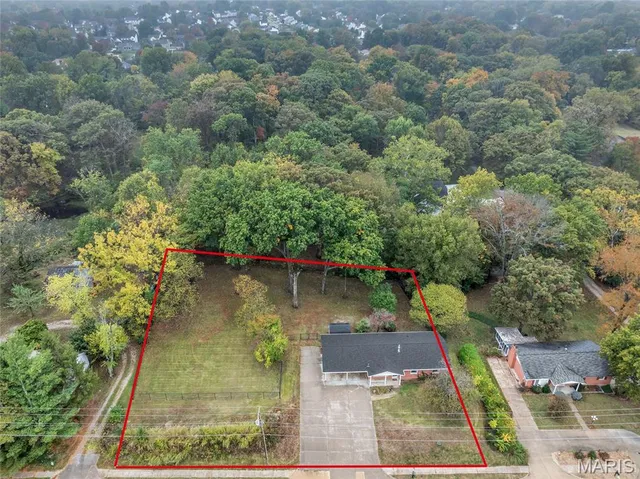 $330,000 | 2221 Muegge Road, St. Charles, MO 63303